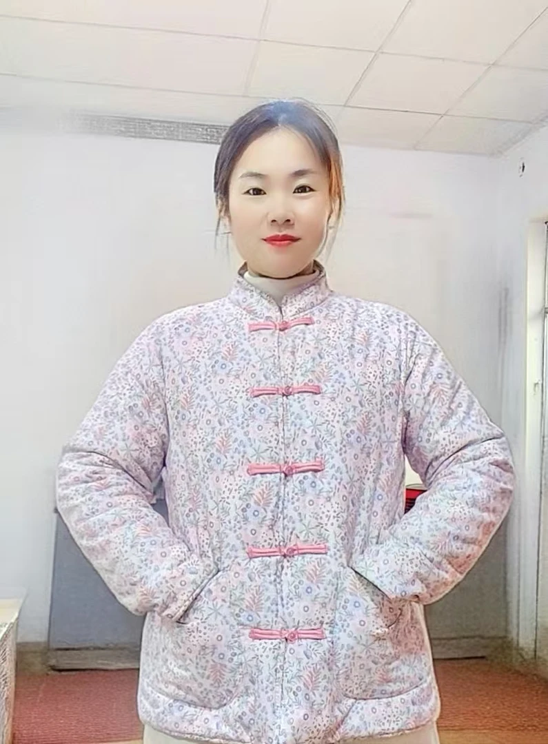 冬季时尚棉服女宽松型网红棉衣立领常规袖厚款保暖