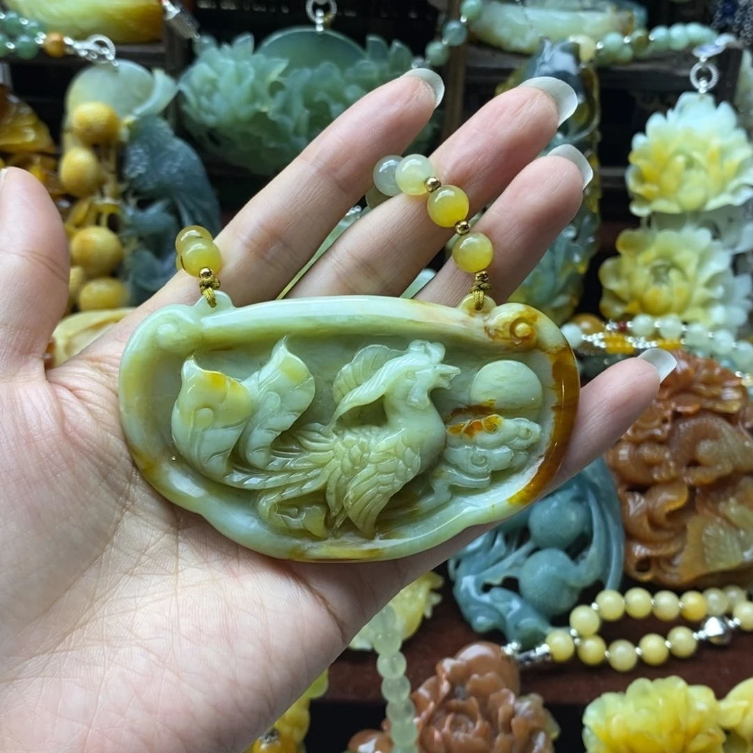 蛇纹石玉颈饰未镶嵌