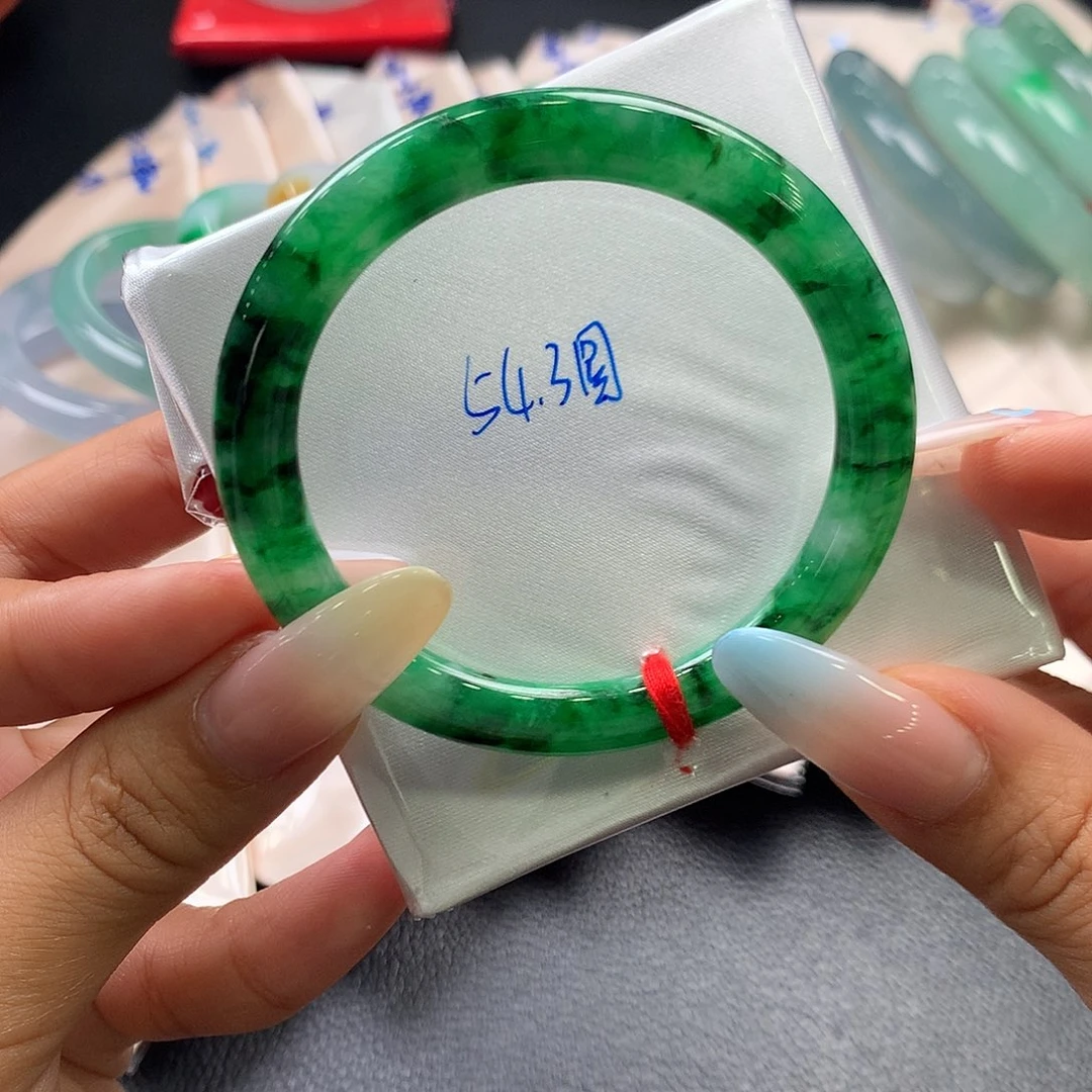 翡翠手镯（圆镯）未镶嵌18号