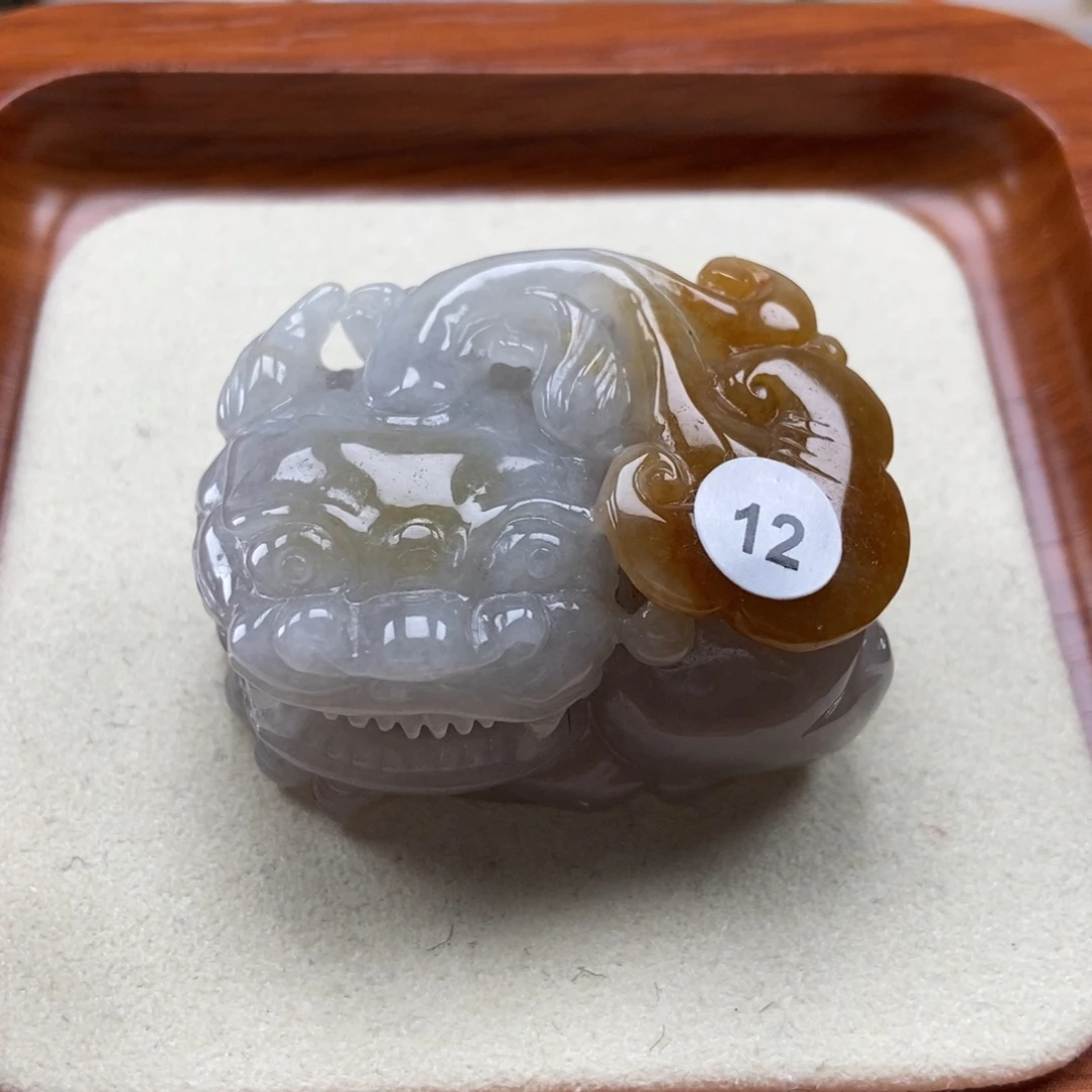 翡翠未镶嵌颈饰霸王貔貅吊坠