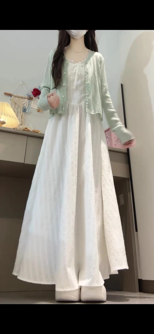 2025早秋新款法式温柔风针织开衫收腰显瘦花边吊带连衣裙两件套女