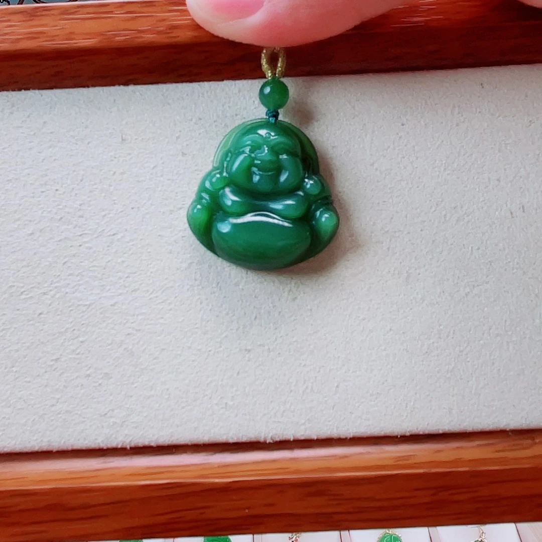 和田玉（碧玉）未镶嵌颈饰佛公30