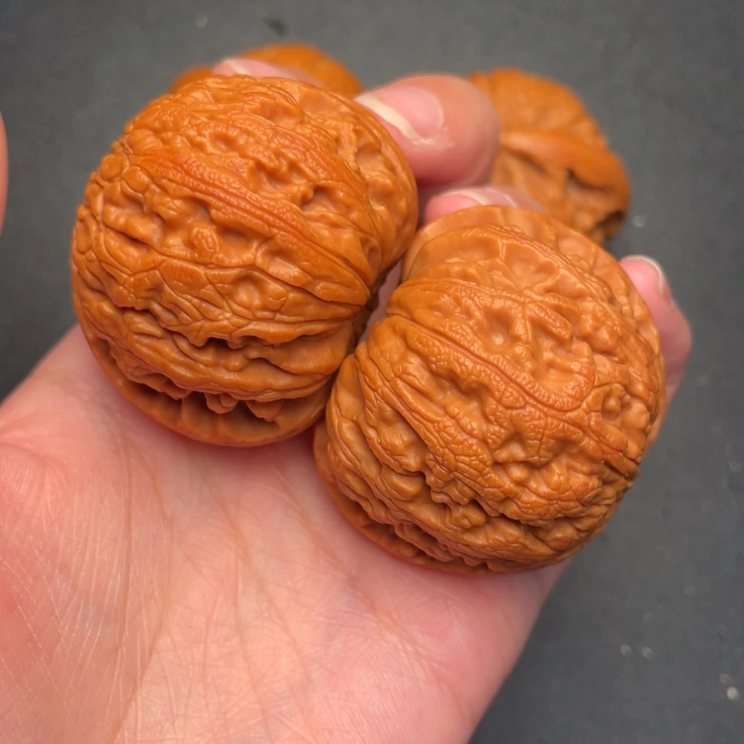 秦岭野生文玩核桃