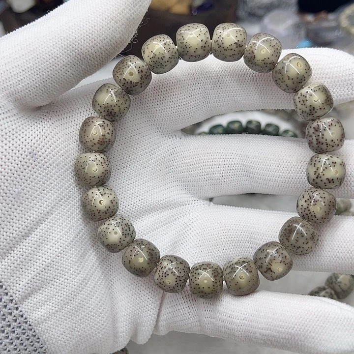 星月菩提手串余**足黑冰卡11