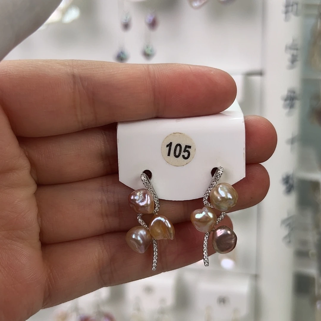 非金属巴洛克花瓣耳饰