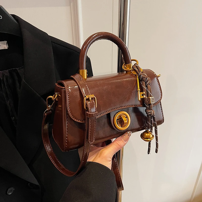 复古简约小包包女2024秋冬新款手提小方包高级洋气百搭质感斜挎包