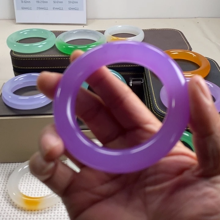 石英岩玉美货手镯