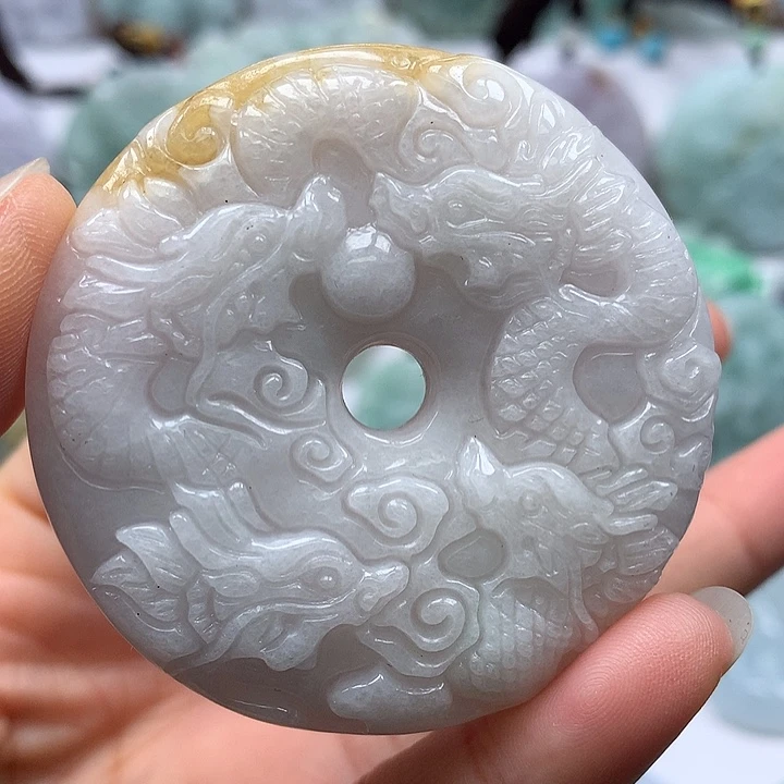 翡翠未镶嵌颈饰九龙扣两面工艺福利卡厚12+