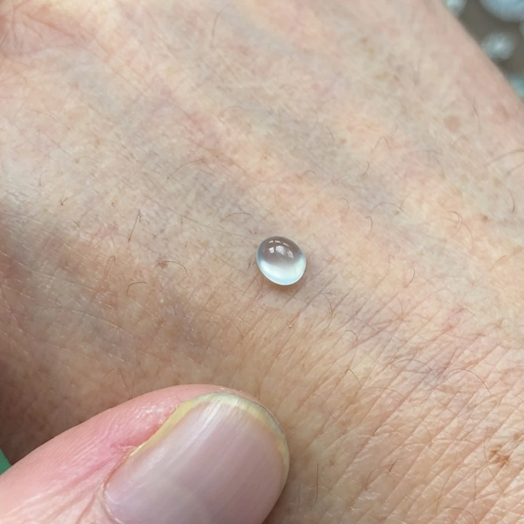 翡翠吊坠(不含链)未镶嵌蛋面