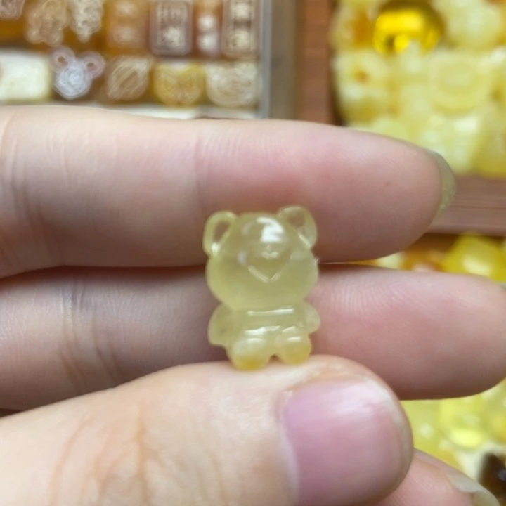 吊坠橄榄核小熊熊