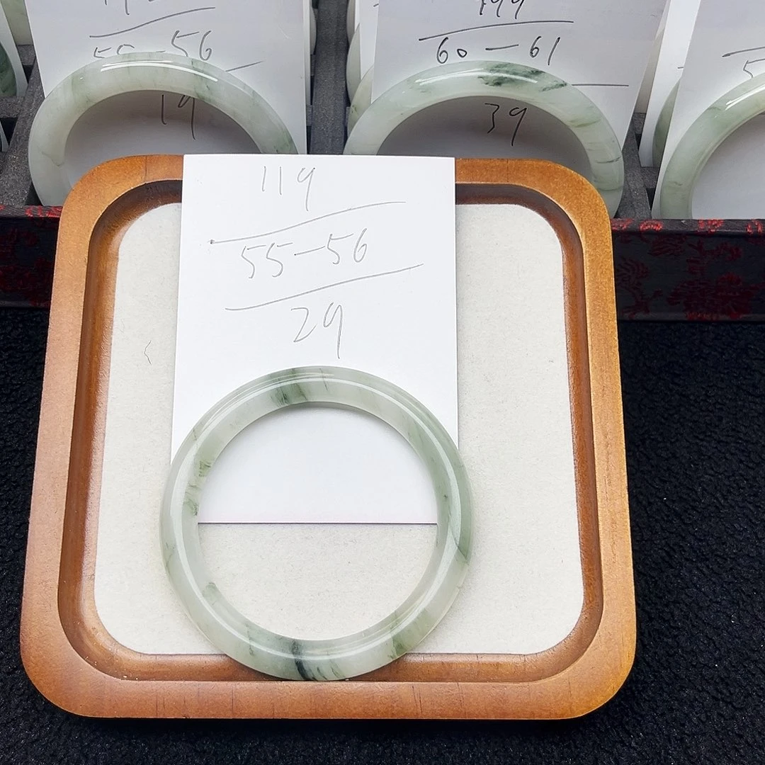 石英质玉未镶嵌手镯119