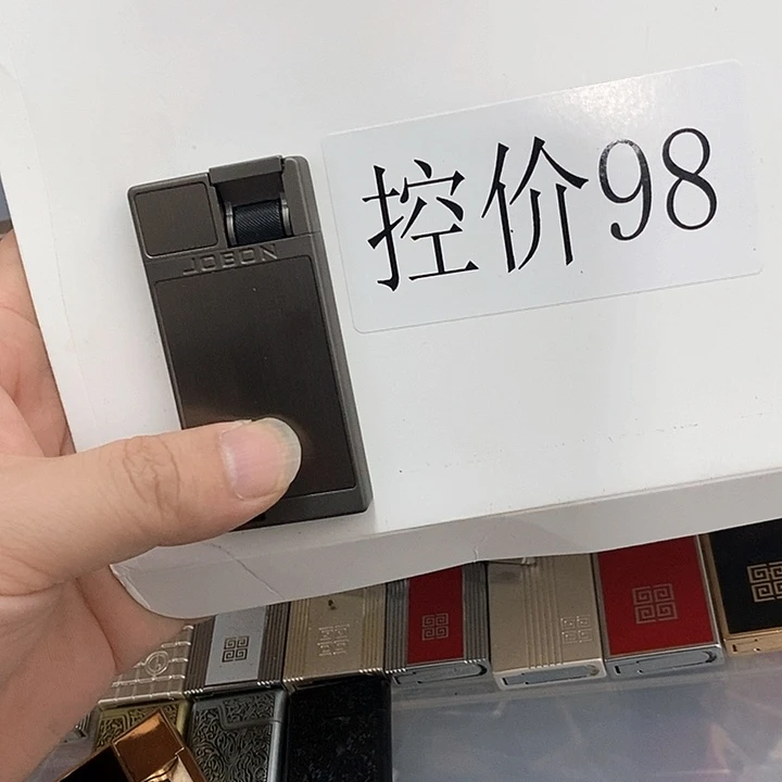 秋****明铬充气打火机充气打火机