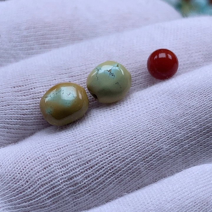 南红玛瑙未镶嵌珠宝奇石