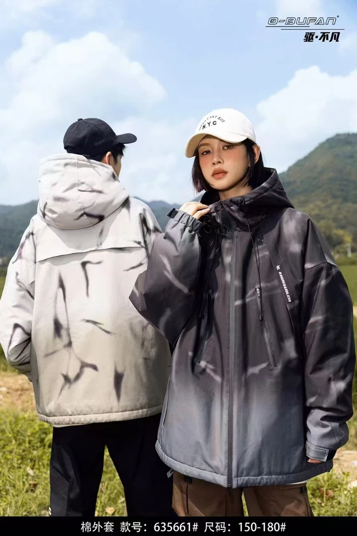 635661  驱不凡新款潮牌棉外套