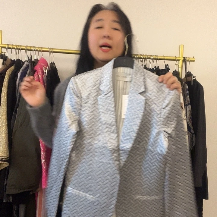 34 西装好尴尬晶晶哈哈哈哈哈哈哈哈