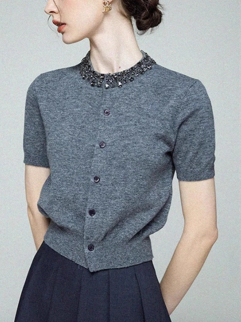 设计感重工钉钻短袖t恤衫夏季新款柔软亲肤显瘦打底衫针织衫上衣