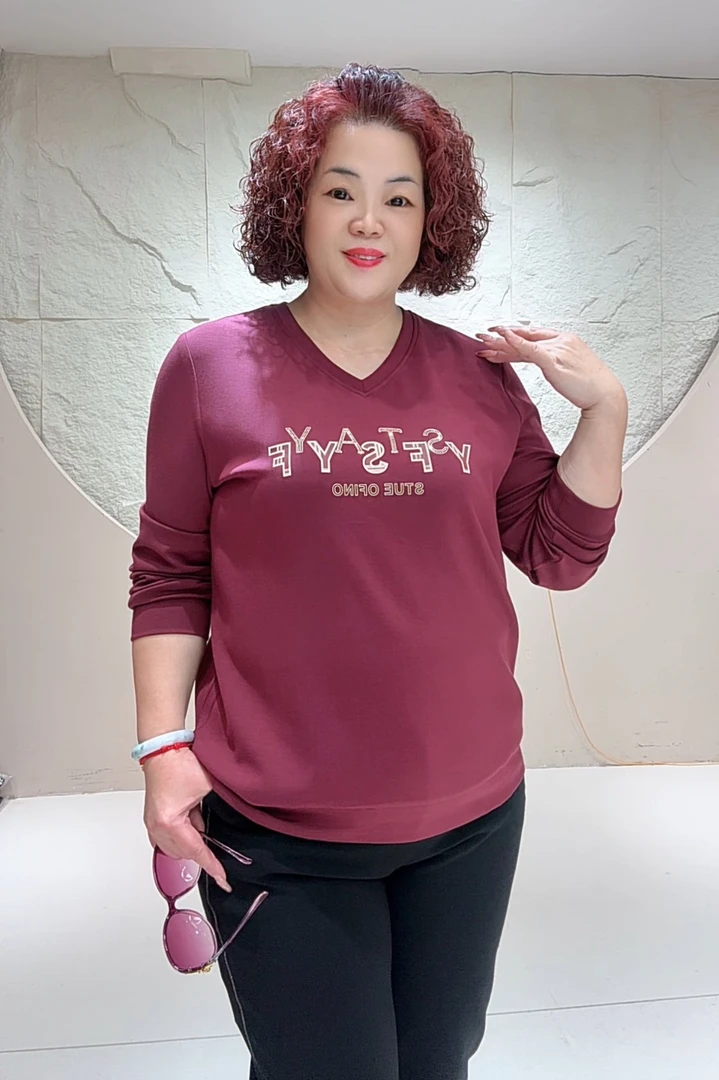 上衣9869红秋季大码妈妈装秋装网红2025女款爆款百搭时尚年轻气质