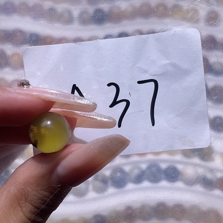 卡***灰裸石琥珀未镶嵌11.9福利