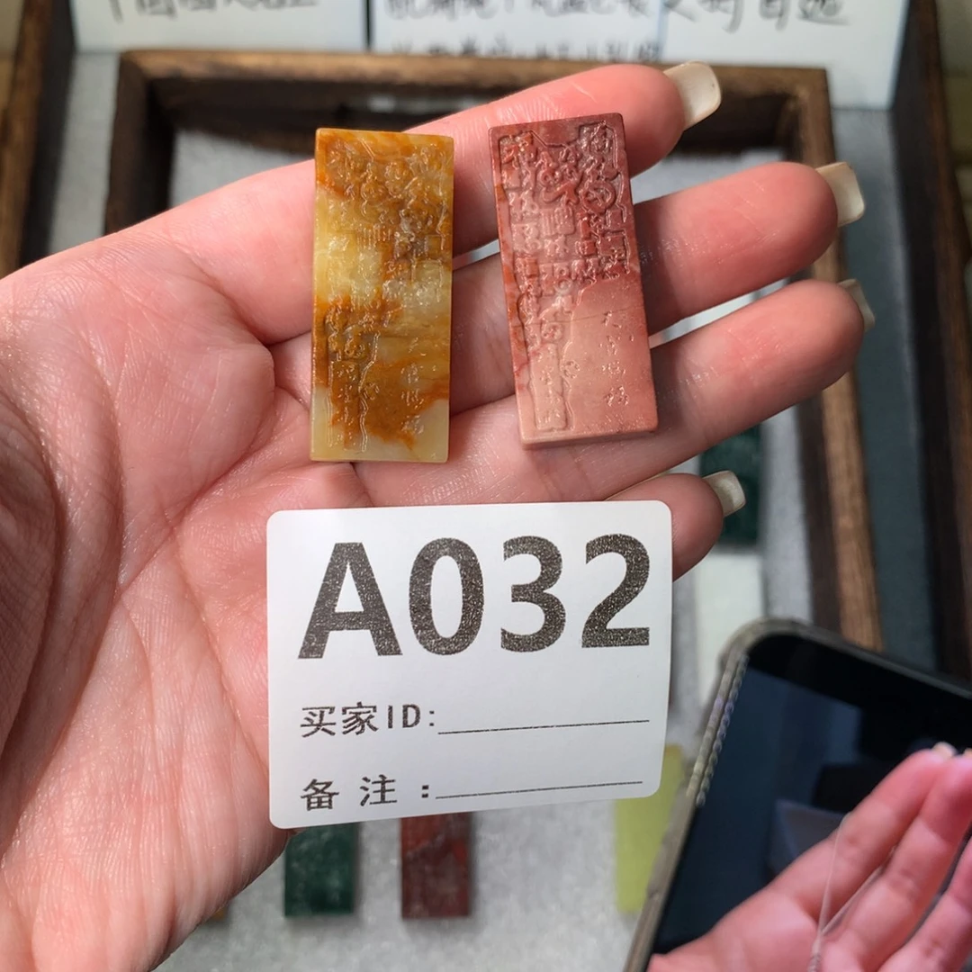 不***黄蛇纹石玉未镶嵌颈饰