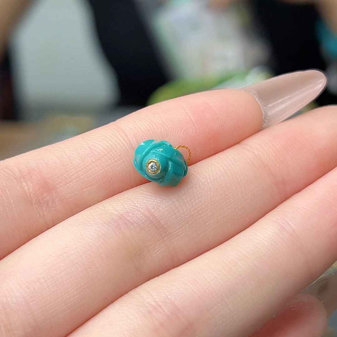 未镶嵌绿松石珠宝奇石