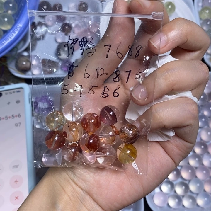 伊***呀水晶手链未镶嵌散珠