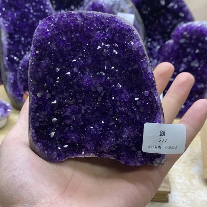 紫晶大型摆件（非配饰）未镶嵌