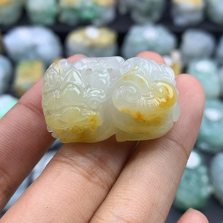 翡翠未镶嵌颈饰天然缅甸翡翠