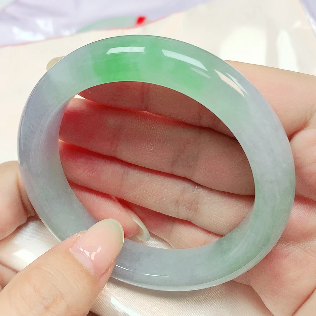 未镶嵌手镯翡翠抖音