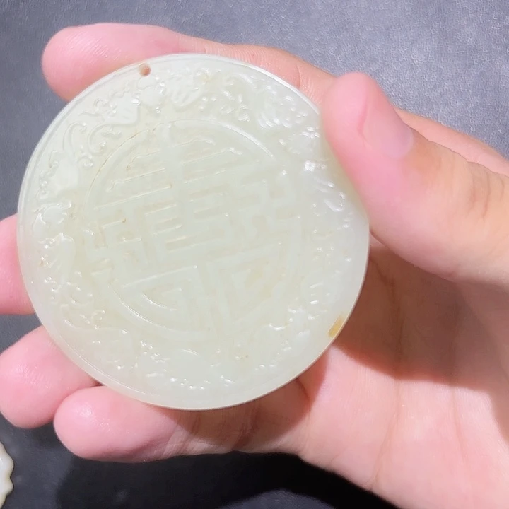 和田玉未镶嵌挂件和****5