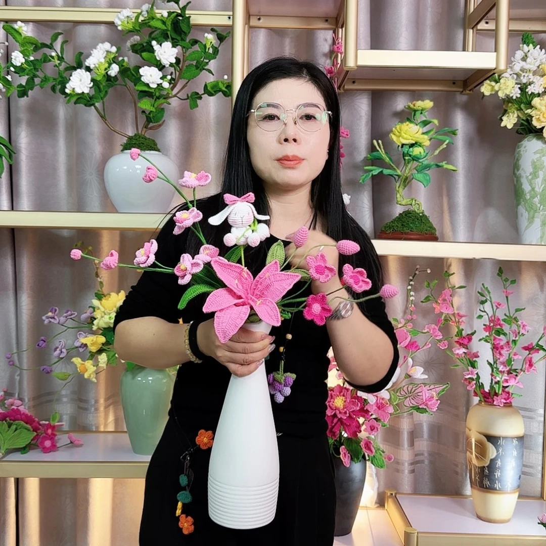 手工钩织设计花束