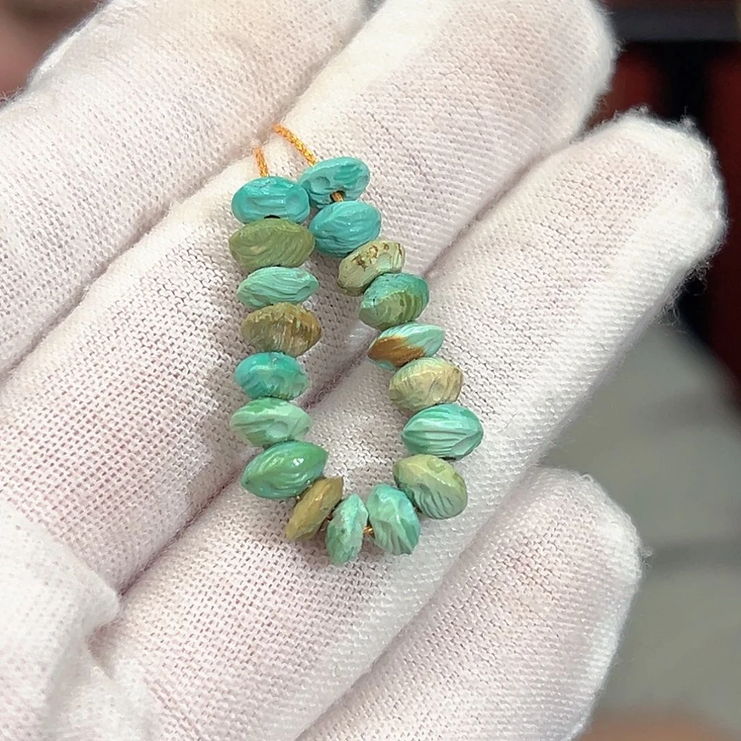 绿松石未镶嵌珠宝奇石