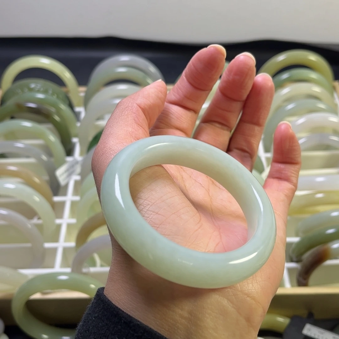 微***珠和田玉未镶嵌手镯51圈