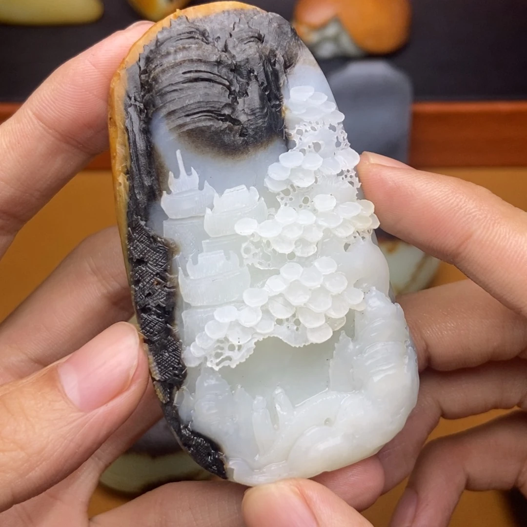 和田玉未镶嵌颈饰男**哭