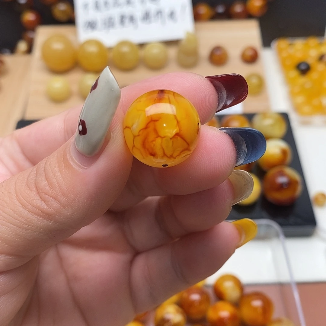 好***多裸石虫珀未镶嵌蜜蜡