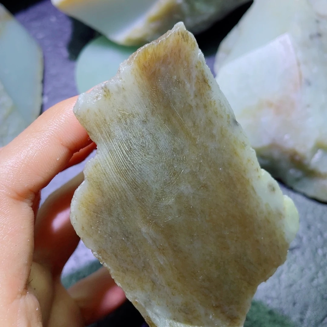 和田玉未镶嵌珠宝半成品