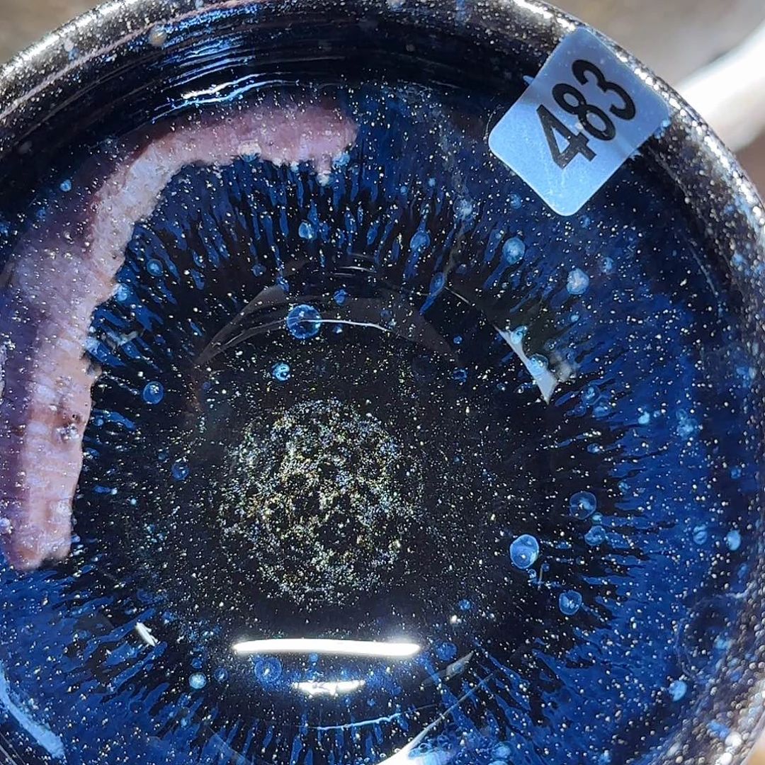 茶盏琢泥窑柴烧开窑现场