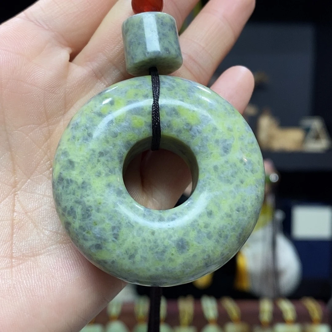 岫玉挂件吊坠未镶嵌