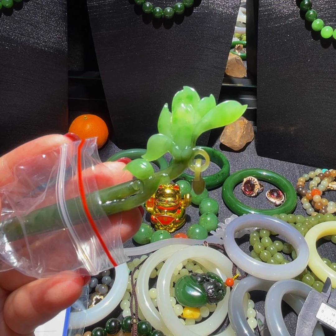 未镶嵌和田玉挂件丰*