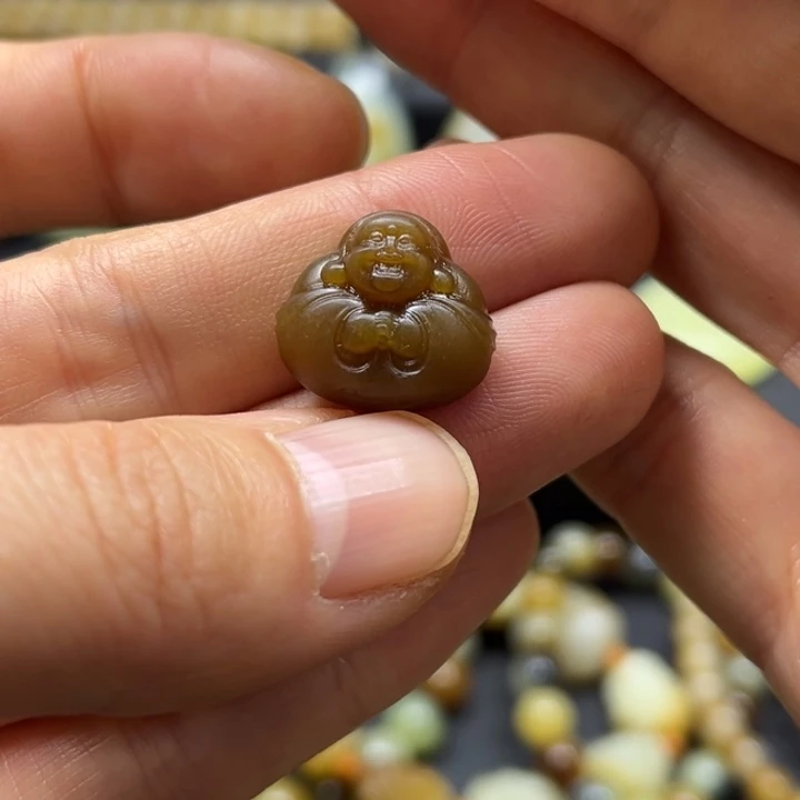 和田玉（糖玉）未镶嵌颈饰