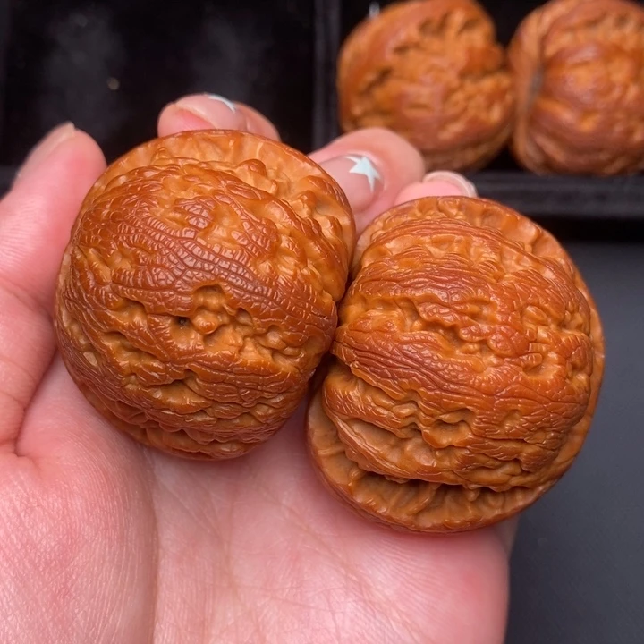 38碧玺（处理）文玩