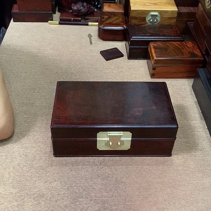 贡木飞*小叶紫檀翻盖首饰盒