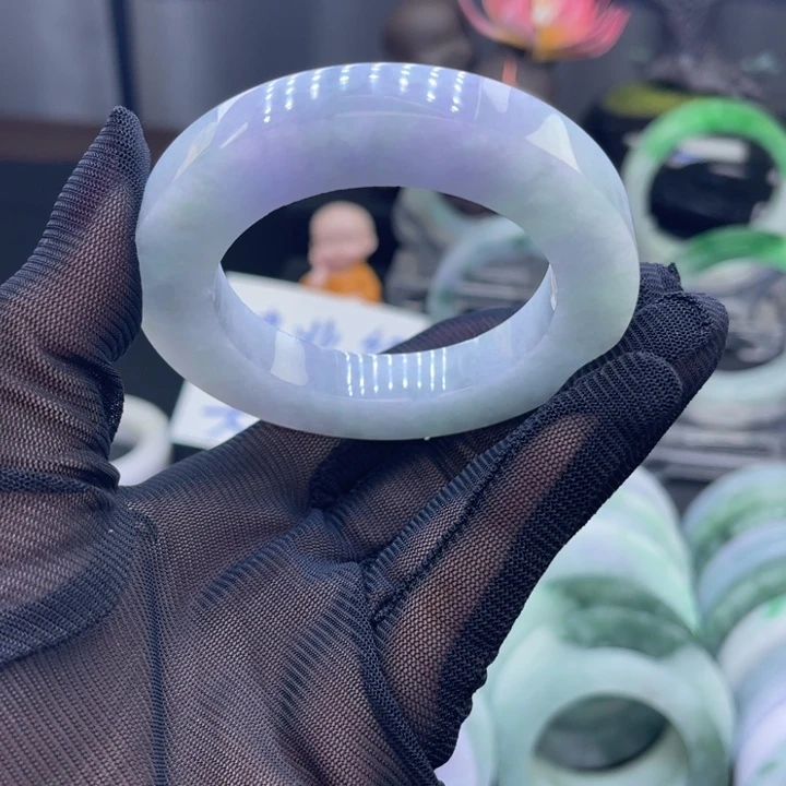 定制翡翠未镶嵌手镯