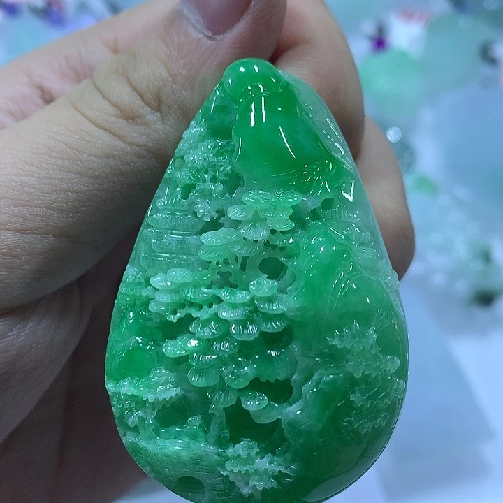 翡翠未镶嵌颈饰天然翡翠A货吊坠