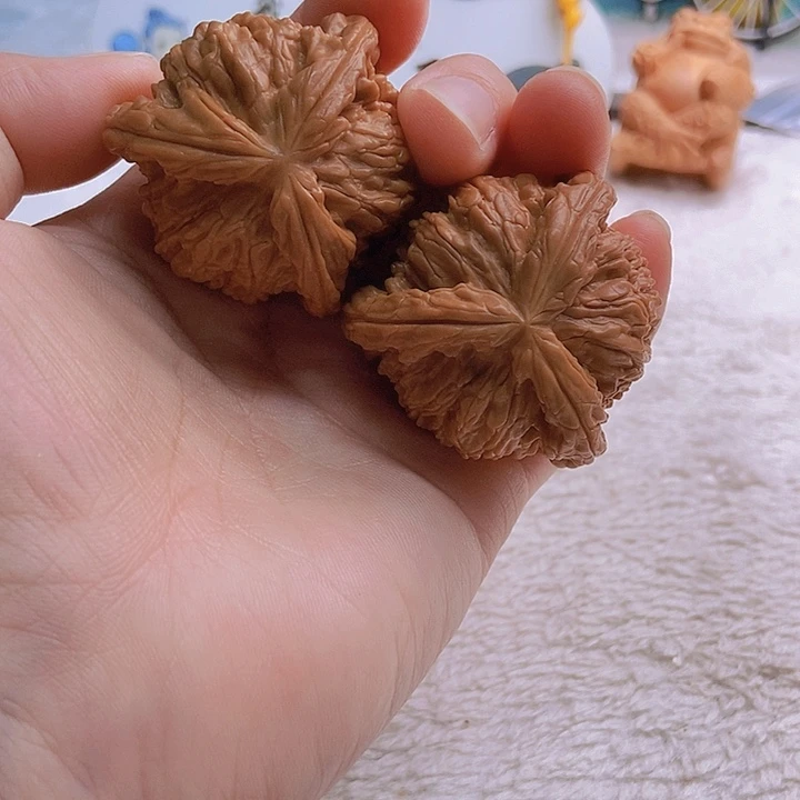 把件文玩核桃大****ʸ三棱