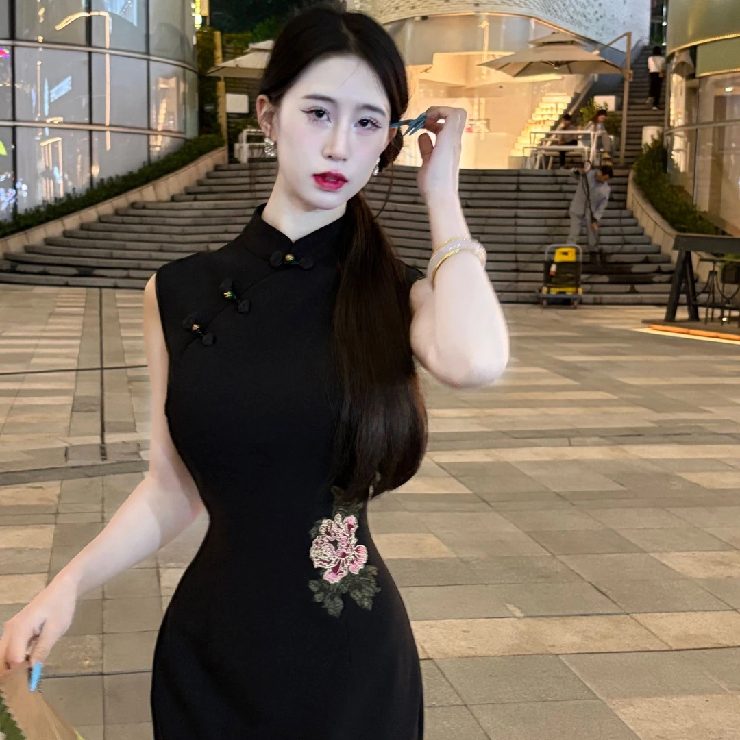 LHMknk1画报夫人原创自制国风显瘦复古新中式刺绣旗袍 后背牡丹