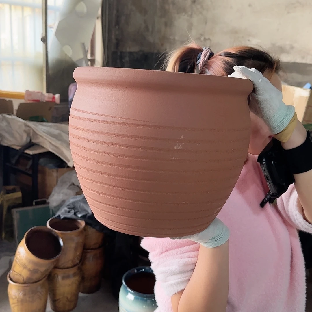 王嫂花盆1102-183