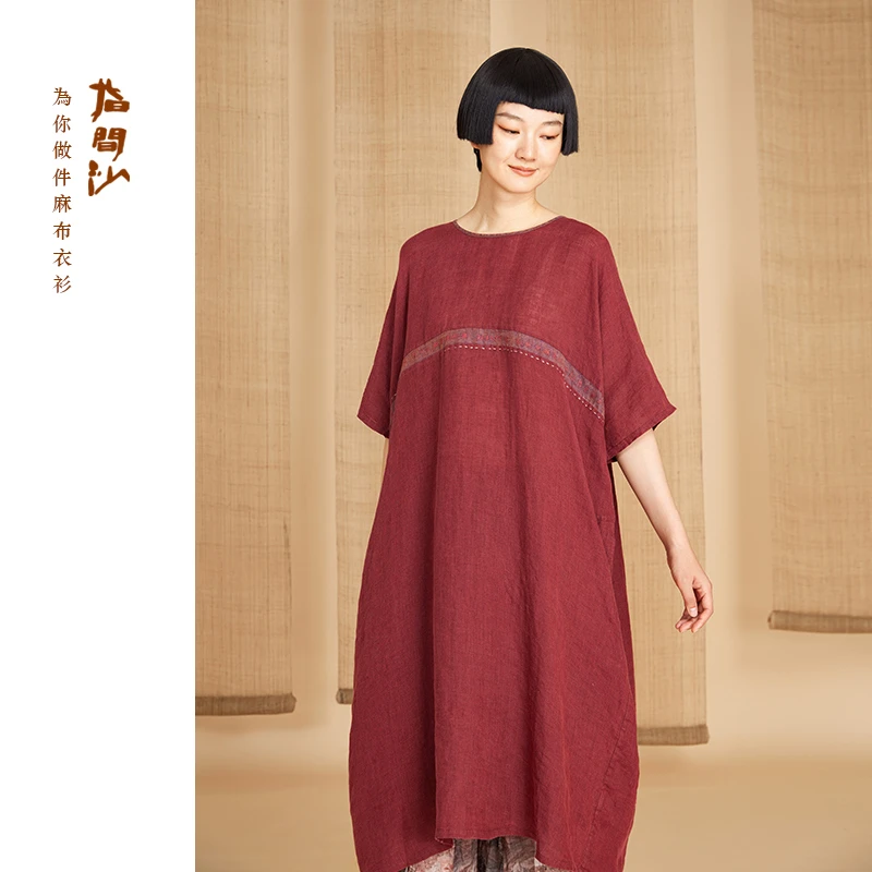 指间沙2525190女装25夏圆领连肩袖文字刺绣宽松亚麻袍子连衣裙