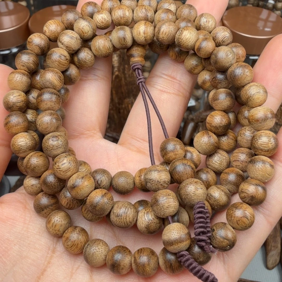 沉香碎屑沉香菩萨棋九分沉0.73*19.2 克