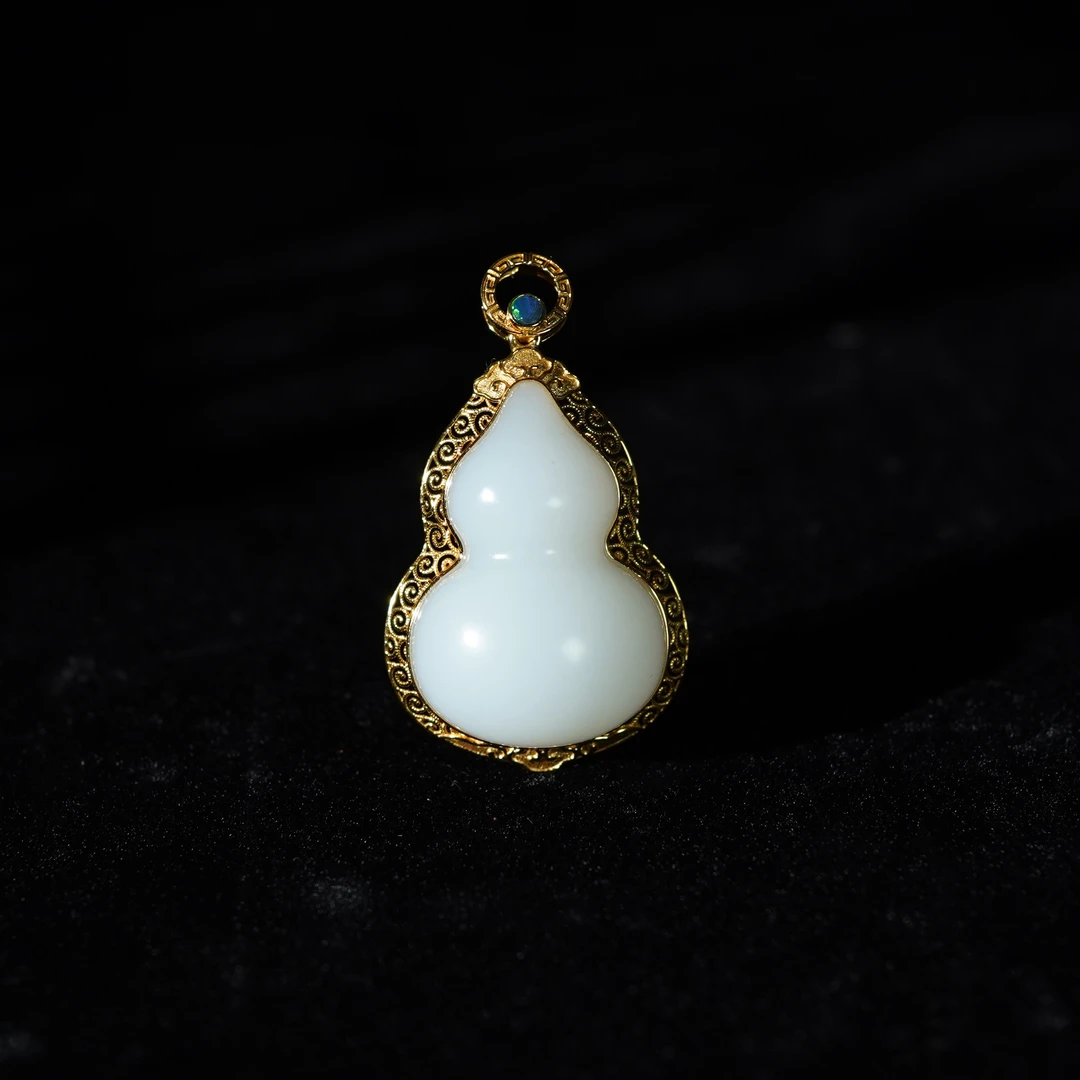 【洛禄】和田玉白玉葫芦*吊坠*18k金镶嵌【49*29*13mm14.7g左右】