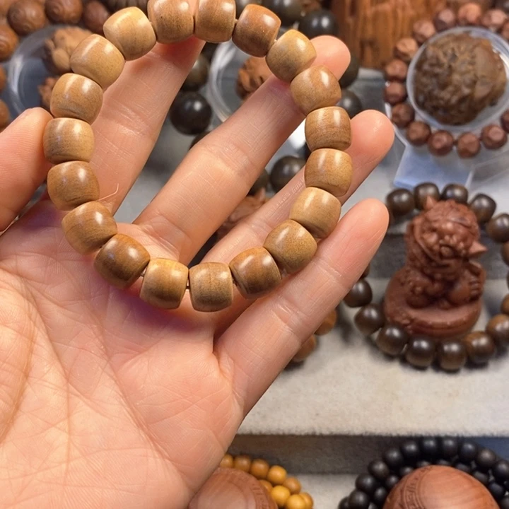 彭***记檀香木手串/手链老山檀奶香味1011黄肉